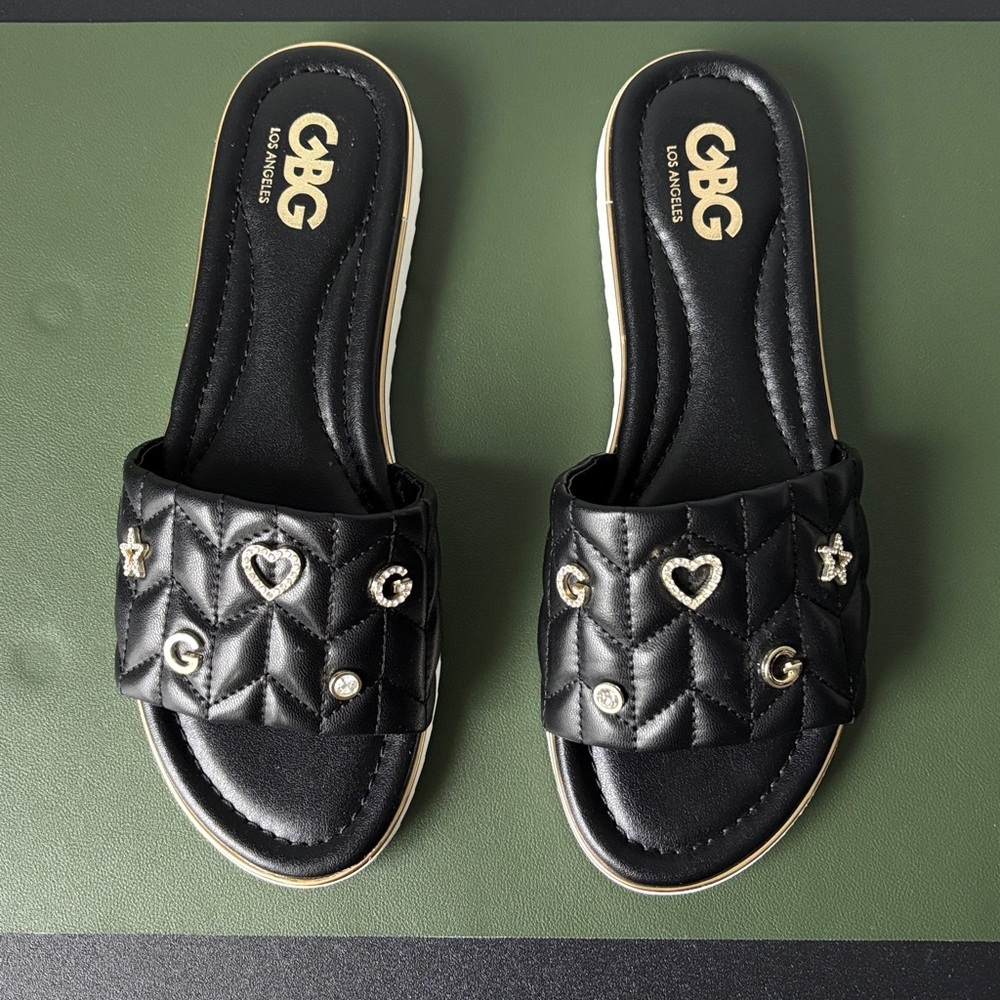 GBG Los Angeles Black Quilted Slide Sandals